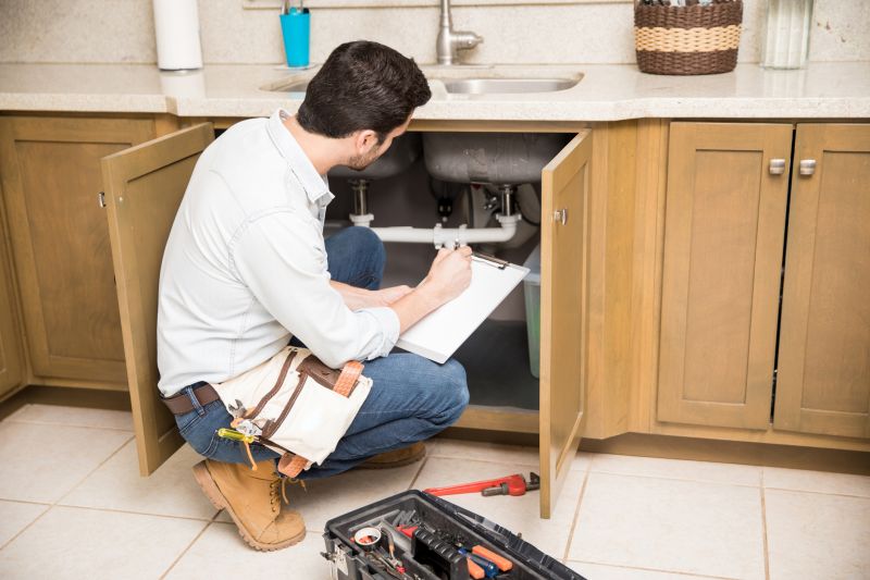 Who Does Sink Cabinet Repairs